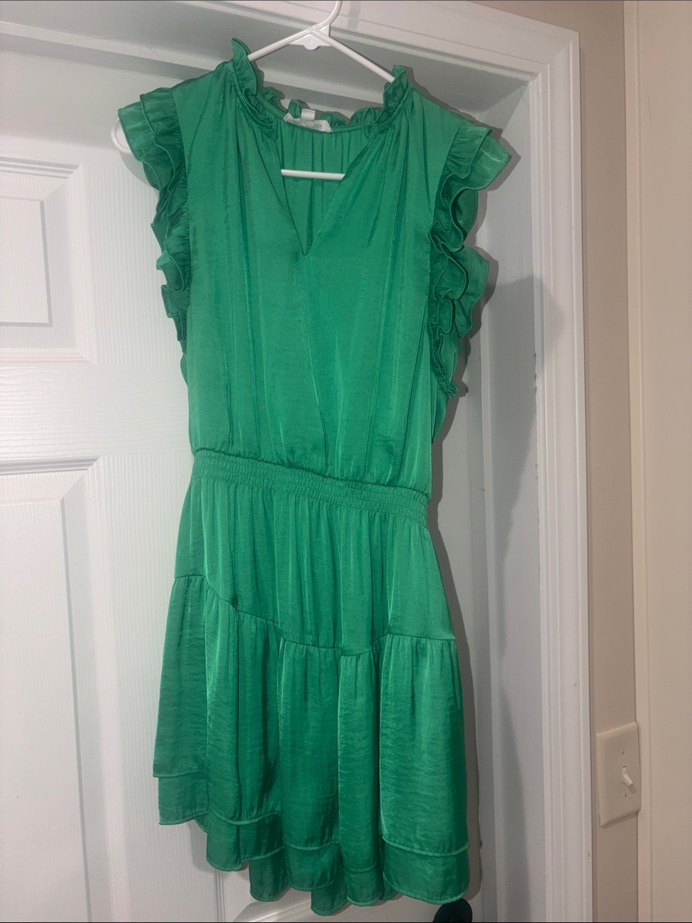 Steve Madden Green Ruffle Sleeve Tiered Dress Size Small